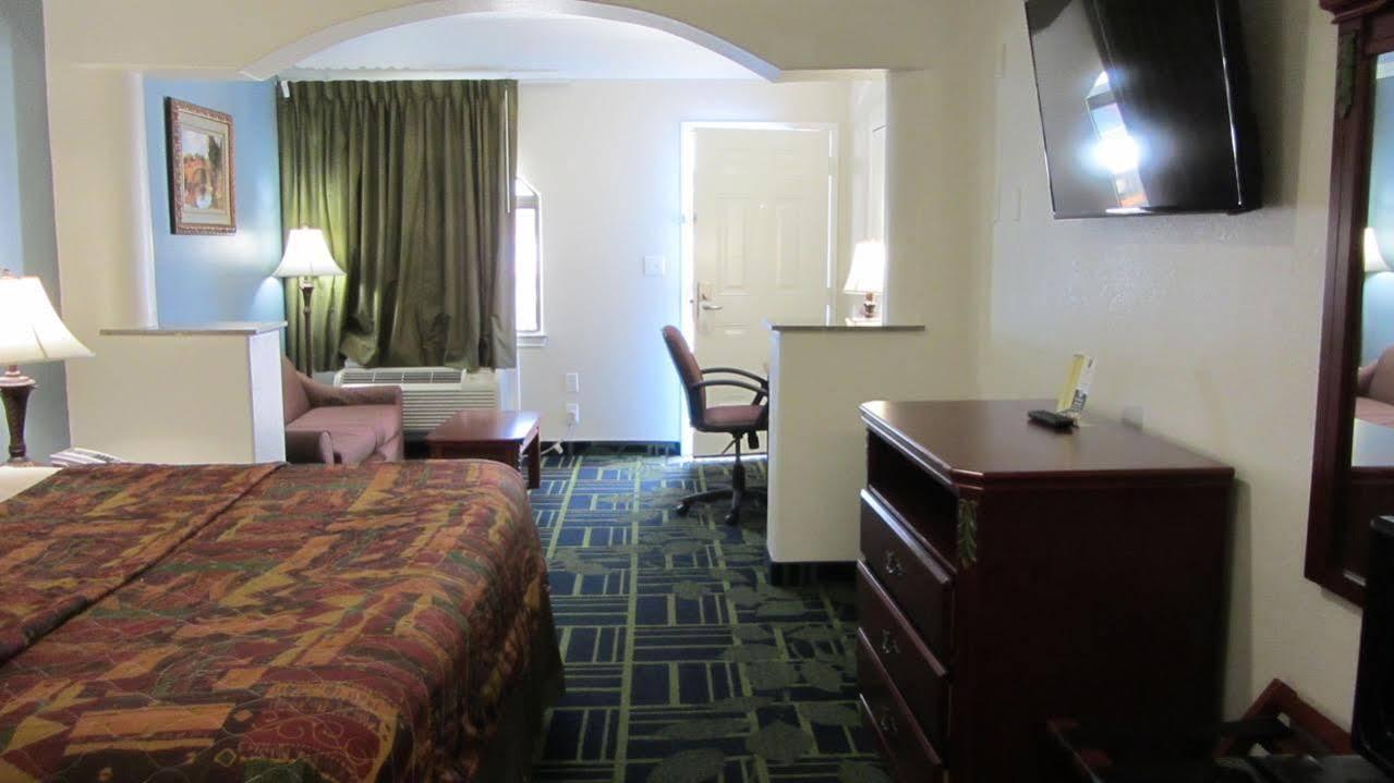 Regency Inn Porter Экстерьер фото